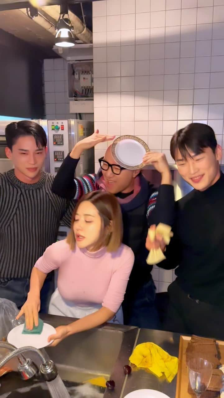 Dj Sodaのインスタグラム：「석천오빠 생일 축하해요!!💝Happy birthday Tony 🎉Korea No.1 Top G!!👑」