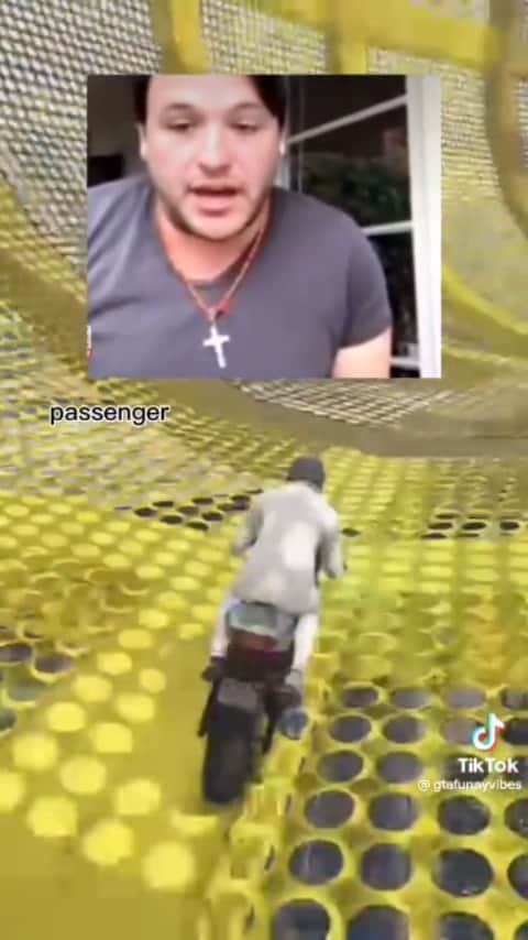 houqiniのインスタグラム：「Would you aswell?」