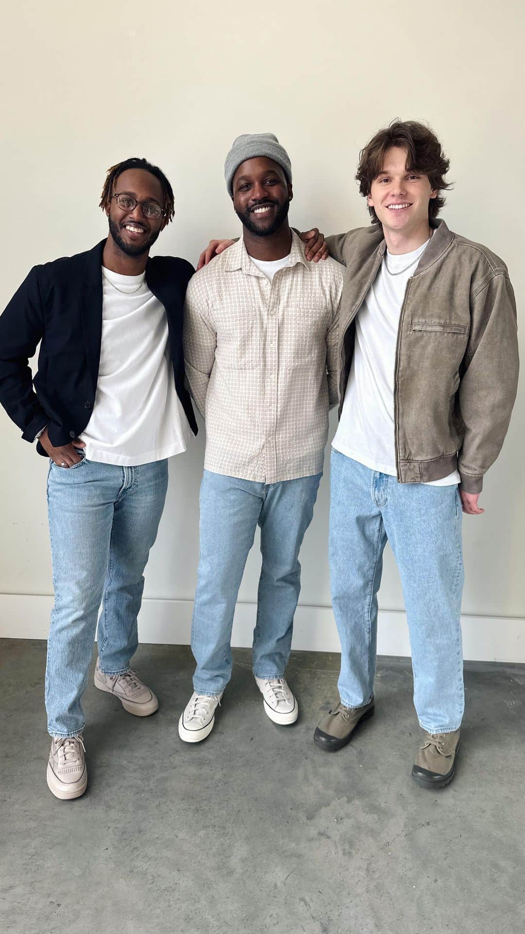のインスタグラム：「A&F Men’s Denim & Pants Live   @steven_george_ii @jake_mager @chasexray #ANFAssociates  *Giveaway is closed. Winners will be notified via DM.」
