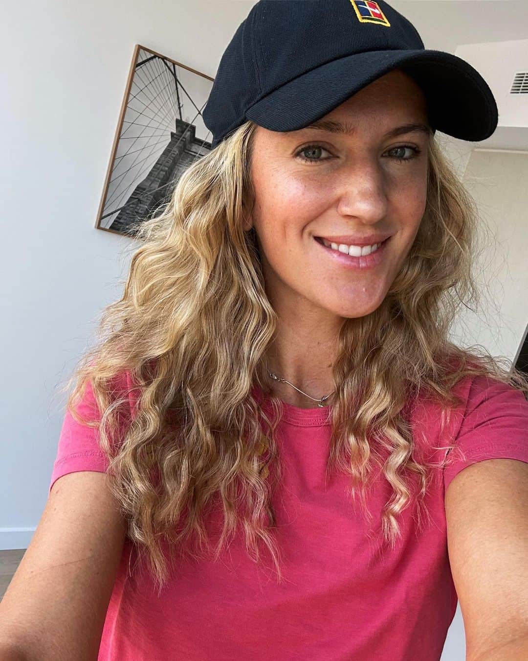 ビクトリア・アザレンカのインスタグラム：「Thank you @melbourneprivateapartments for making my stay in Melbourne feel like home!   And I put some miles on those E-bikes thru the city!」