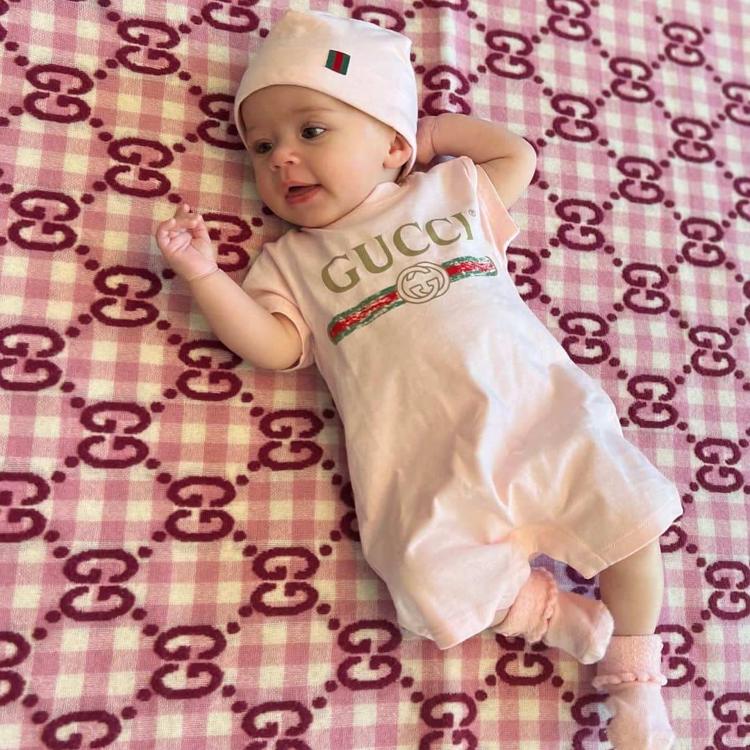 シャネル・ウエスト・コーストのインスタグラム：「What’s Gucci? 💕 Fave 1-3? #ootd #babyfashion #babyinfluencer」