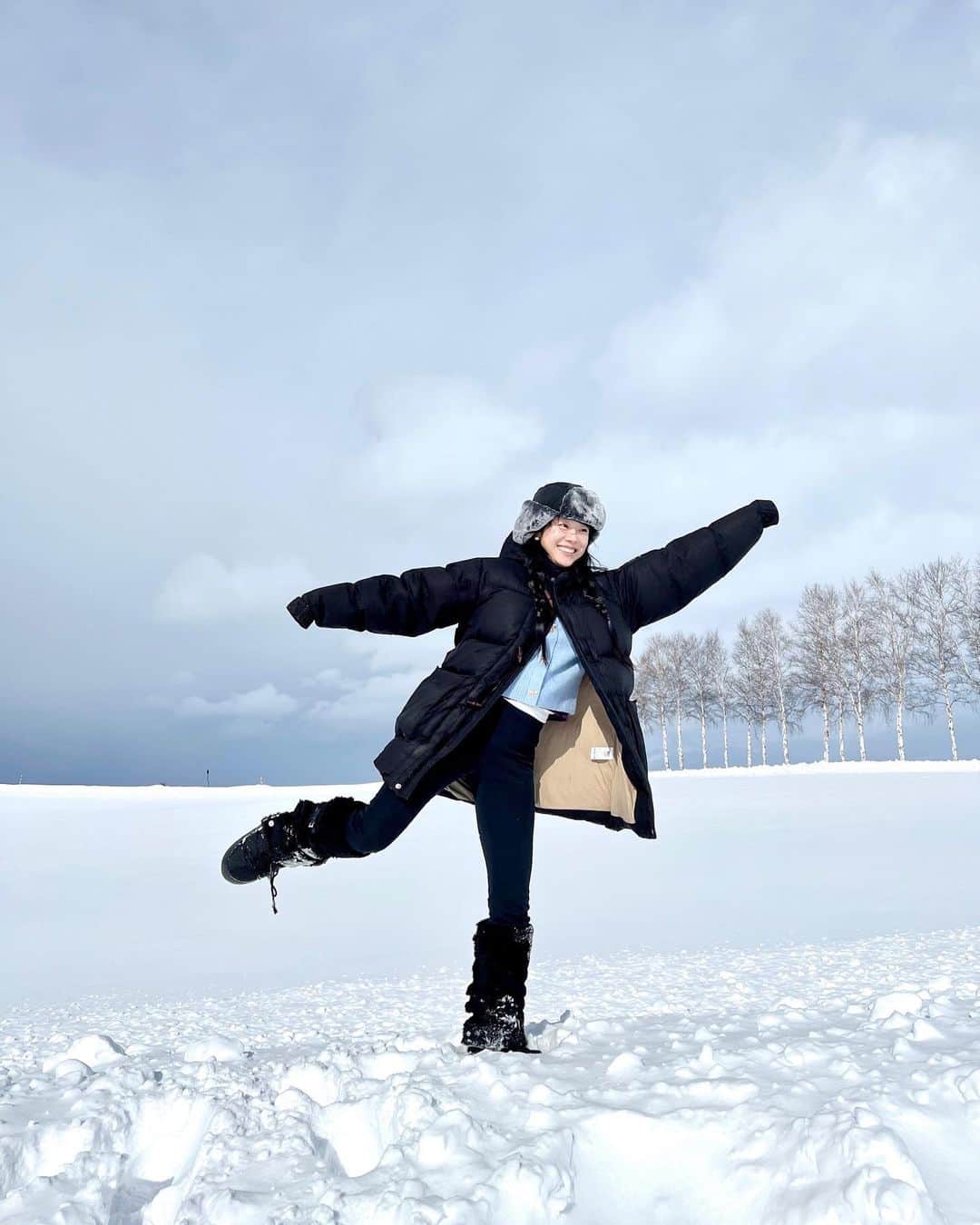 イ・シウォンさんのインスタグラム写真 - (イ・シウォンInstagram)「🥶❄️ 힙하려다 얼어죽을 뻔 하고 얼른 패딩 속으로  #비에이 #문부츠 #털모자」1月28日 16時54分 - seethewon