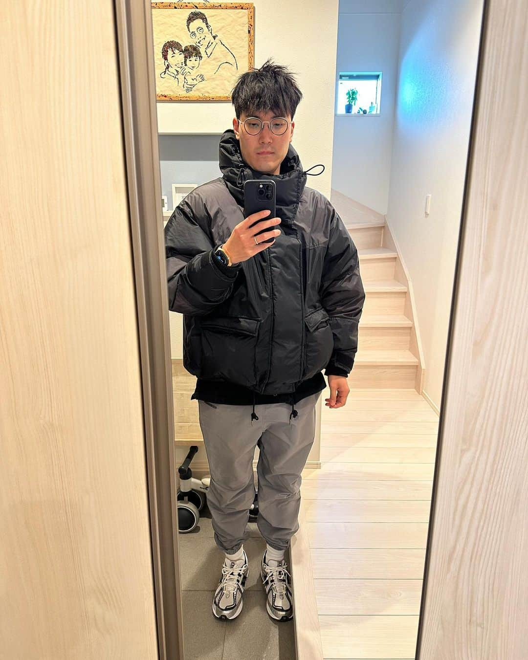 菊田竜大さんのインスタグラム写真 - (菊田竜大Instagram)「パーマかけました。  #seesee  #neighborhood  #wtaps #newbalance #m1906」1月28日 16時58分 - hanaco_kikuta