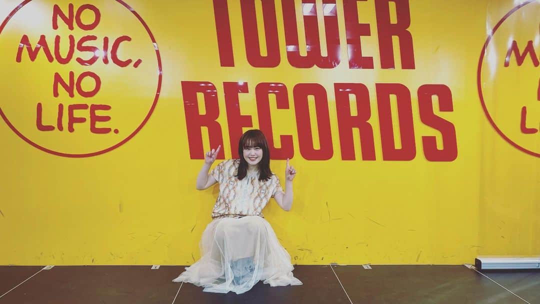 Negiccoのインスタグラム：「Nao☆「何回もドアを叩くんだ！」リリースイベント@タワーレコード錦糸町パルコ店ありがとうございました！ 久しぶりのインストアでした！  明日1/29はタワーレコード新宿店にて15:30 START！ #Nao☆ #Negicco」