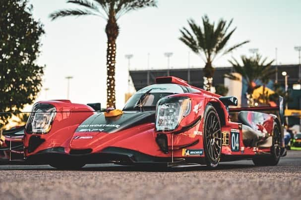 エステバン・グティエレスさんのインスタグラム写真 - (エステバン・グティエレスInstagram)「Getting ready for tomorrow’s Rolex24 race at Daytona. Tune in at 1:40 pm EST. 🏁」1月28日 9時37分 - estebangtz