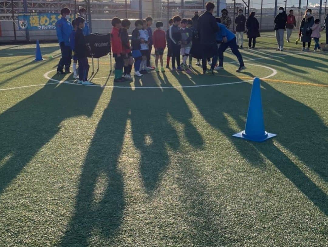 玉田圭司さんのインスタグラム写真 - (玉田圭司Instagram)「サッカースクールin千葉⚽️ いつも思うけど本当に子供達のまっすぐな目や姿勢っていいよなぁ🥺 次回は2月12日(日)にスクール体験会イベントを行います！私も参加しますのでぜひ体験しにきてください！ @malva_soccer  #ビビット南船橋 #サッカースクール  https://malva-fc.jp/minami-funabashi/2023/01/09/malvaサッカースクール南船橋校powered-by-玉田圭司-2023年3月開/」1月28日 19時09分 - keijitamada_official