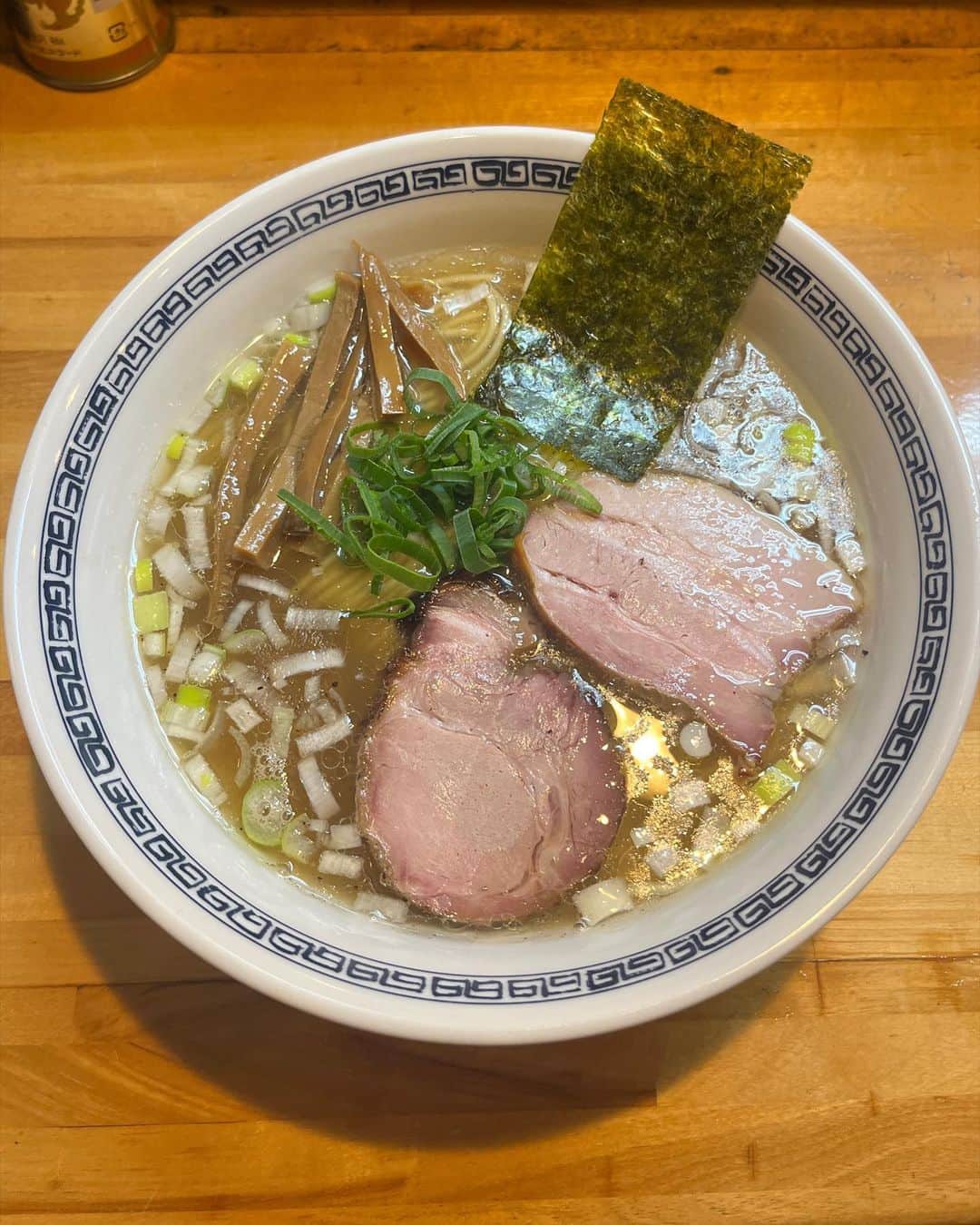 ミユさんのインスタグラム写真 - (ミユInstagram)「最近の　#本日のつや麺　🫧🍜🫧 昨年の麺初めは家系、その一杯にｶﾝﾄﾞｳして家系にハマった一年でった。」1月28日 19時21分 - _miugram_