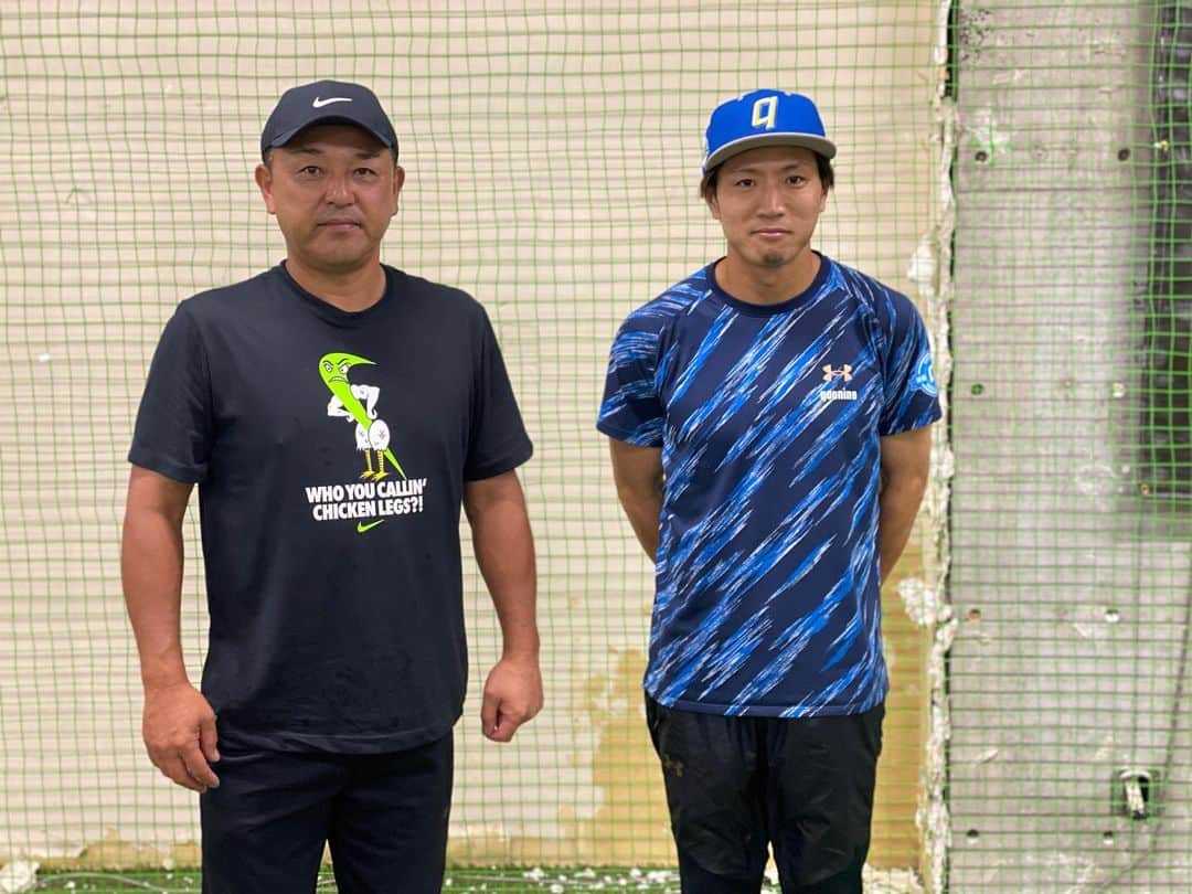 クーニンズのインスタグラム：「明日は名球会の試合の取材⚾️ 久しぶりに谷繁さんにお会いできる✨  YouTubeでコラボして 谷繁型付けや 谷繁キャッチングを 教えていただきましたが  生でプレーが見れると 思うと楽しみです😀  松山の皆様、 現地でよろしくお願いします✨  #1月29日 #野球伝来150年記念イベント #名球会vs松竹ロビンス」