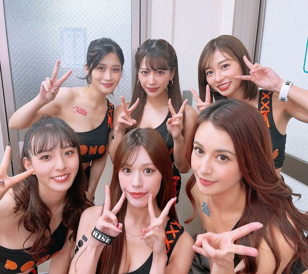 桜りんさんのインスタグラム写真 - (桜りんInstagram)「#RISE164 お越し頂いた皆様、ABEMAにてご視聴くださった皆様ありがとうございました！　  すごかった、、！タイトルマッチも激アツでしたね🔥 本日から声出しOKということで、会場の熱も嬉しさがありました😌 2月のRISEも楽しみです❣️  ⭐︎⭐︎⭐︎⭐︎⭐︎⭐︎⭐︎⭐︎⭐︎⭐︎⭐︎⭐︎  #アイドル  #グラビア #グラビアアイドル #グラドル  #ミスアクション2017 #準グランプリ #ぷよぷよ  #水着  #タレント #モデル  #YouTuber #フェチ #むっちり #撮影会 #おしり  #ポートレート #カメラ好きな人と繋がりたい  #グラドル自画撮り部  #I字グラドル  #followme #ヤングチャンピオン #胸 #おっぱい #軟体」1月28日 22時22分 - rin__sakura