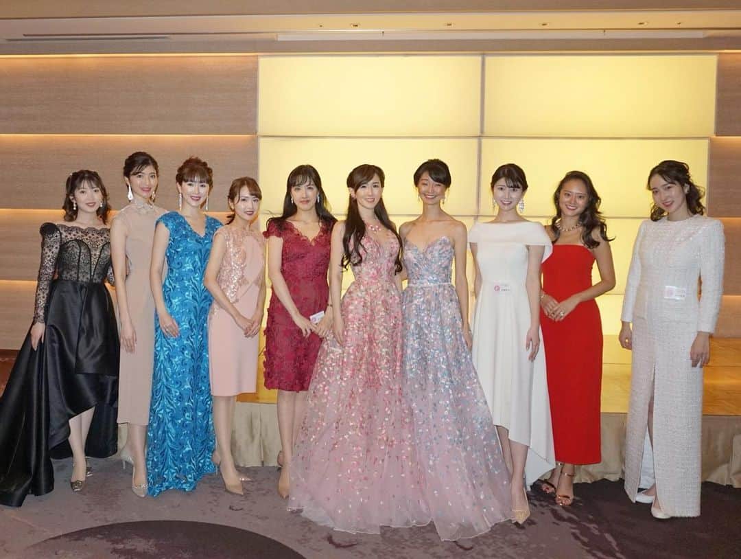 谷中麻里衣のインスタグラム：「Miss Japan party 🌸  ミス日本前日審査会へ🥰  運営委員として携わってきたファイナリストたちの成長した姿を見られて、久しぶりのOG仲間にも会えて、嬉しかったな❤️  本選はお仕事で行けなかったけれど、後から動画で拝見✨ 全力を出し切ったファイナリストの皆さん、お疲れ様でした😊  #ミス日本」