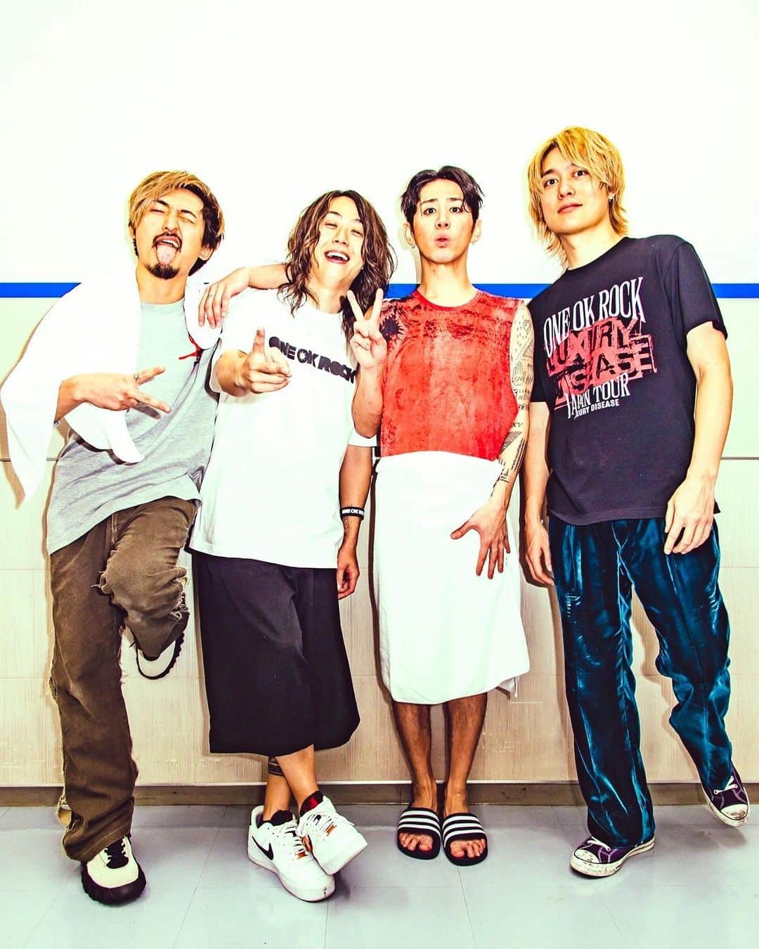 Taka のインスタグラム：「ついに始まった、、、力入りすぎて最初覚えてない、、、けど楽しかった。。。ありがと名古屋！明日はさらに行きますよ！よろしくね！🤗」