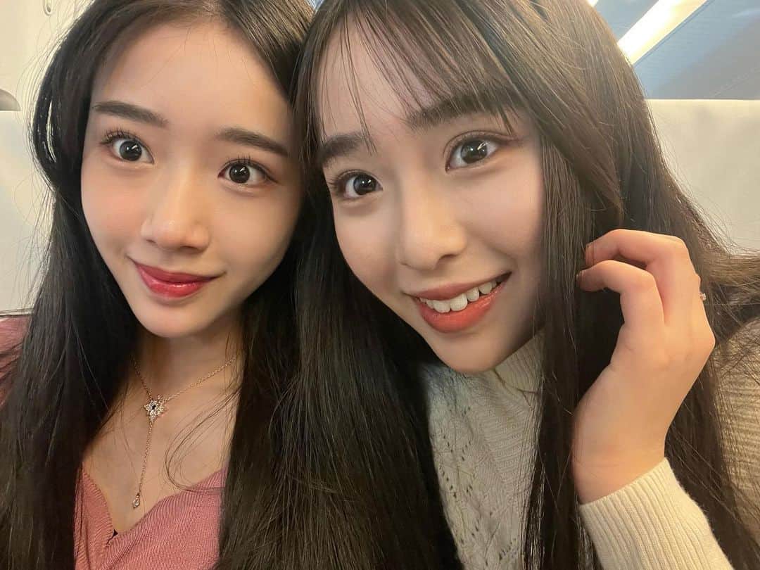 天翔天音のインスタグラム：「‪⸜♡⸝‍‬  可愛い可愛い妹。 28日過ぎちゃったけど お誕生日おめでとう🎂 これからも沢山デートしようね💞  大好き˗ˋˏ ♥ ˎˊ˗  #愛おしい妹　#藤岡舞衣　#姉妹 #15歳 #お誕生日 #天翔天音 #05 #08」