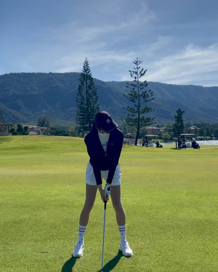 チョン・ジユのインスタグラム：「#⛳️ #fairliar」