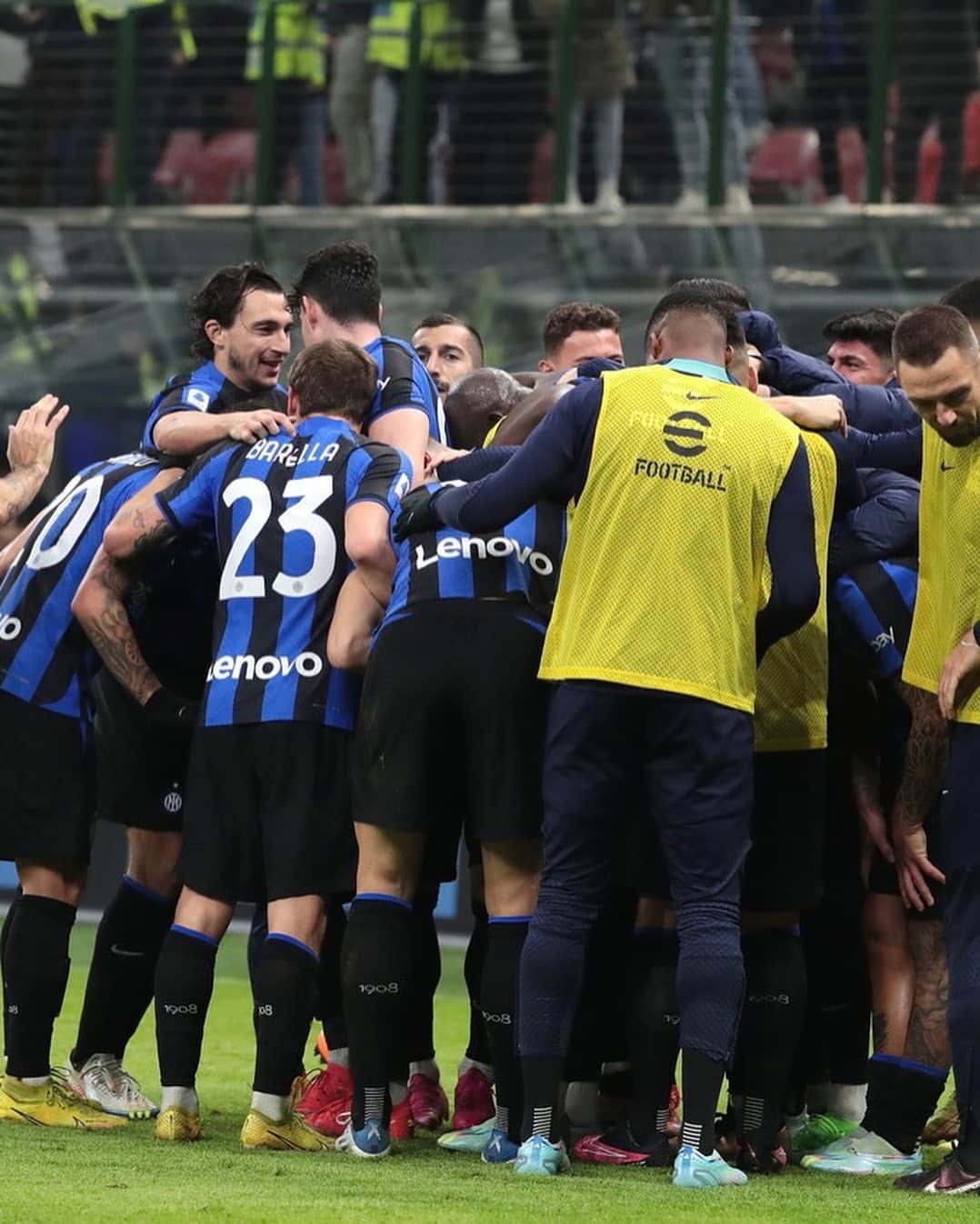 マッテオ・ダルミアンさんのインスタグラム写真 - (マッテオ・ダルミアンInstagram)「🎯The best way to restart @SerieA ⚫️🔵  #Inter #ForzaInter #InterNapoli #SerieA」1月5日 7時24分 - matteodarmian36