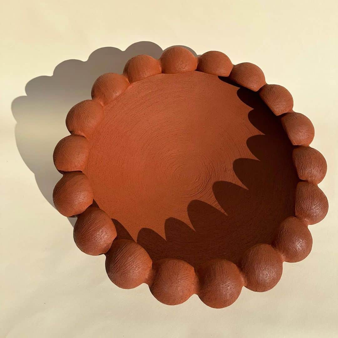 のインスタグラム：「Very proud and grateful to work with the team on some amazing projects  Thanks @uchronia_world for being wild with us ... Here is for exemple a XXL sconce for @____f_o_r_e_s_t_____  /// /// C'est tellement incroyable de travailler sur des projets de plus en plus fous et beaux ... Merci à tous de votre confiance et Bonne année 2023   ヽ(⌐■_■)ノ♪♬」
