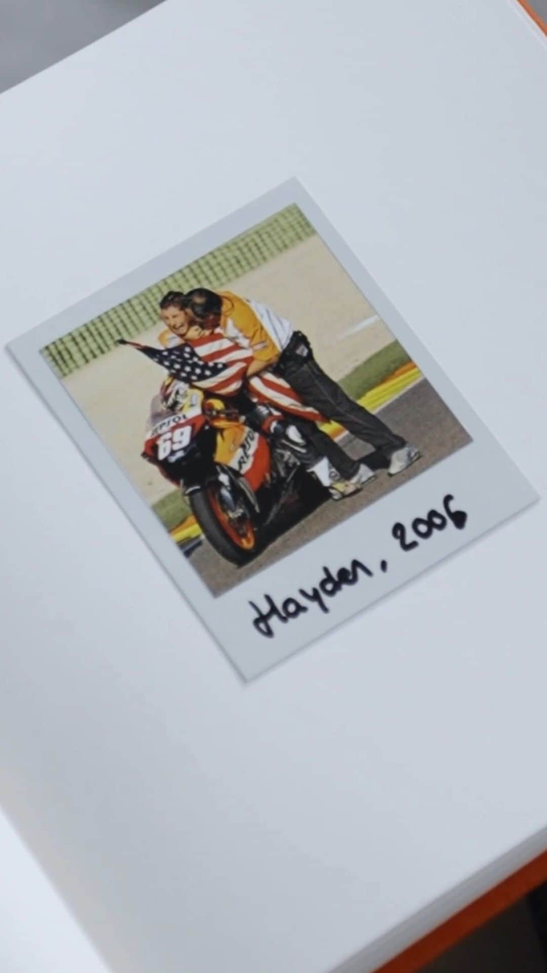 レプソル・ホンダのインスタグラム：「Pride. The only word for it.」