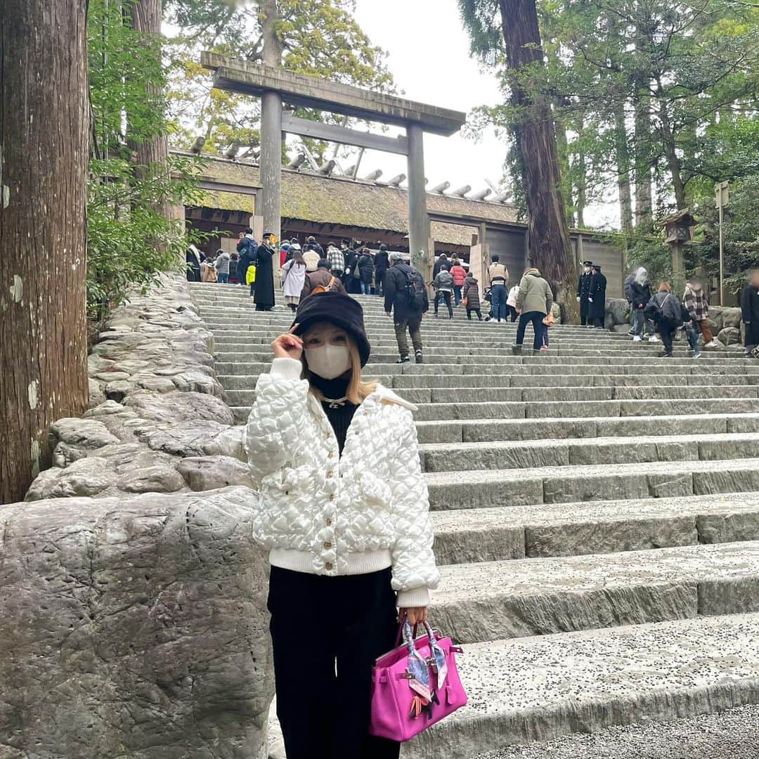門りょうのインスタグラム：「2023天照🐇」