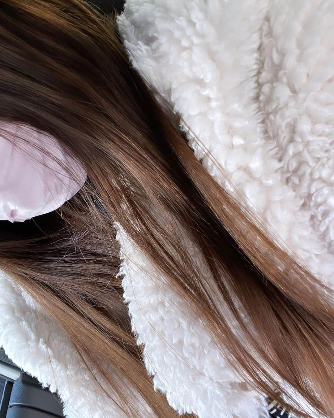 DURAS maiのインスタグラム：「もこもこ族🐏#あけおめ」