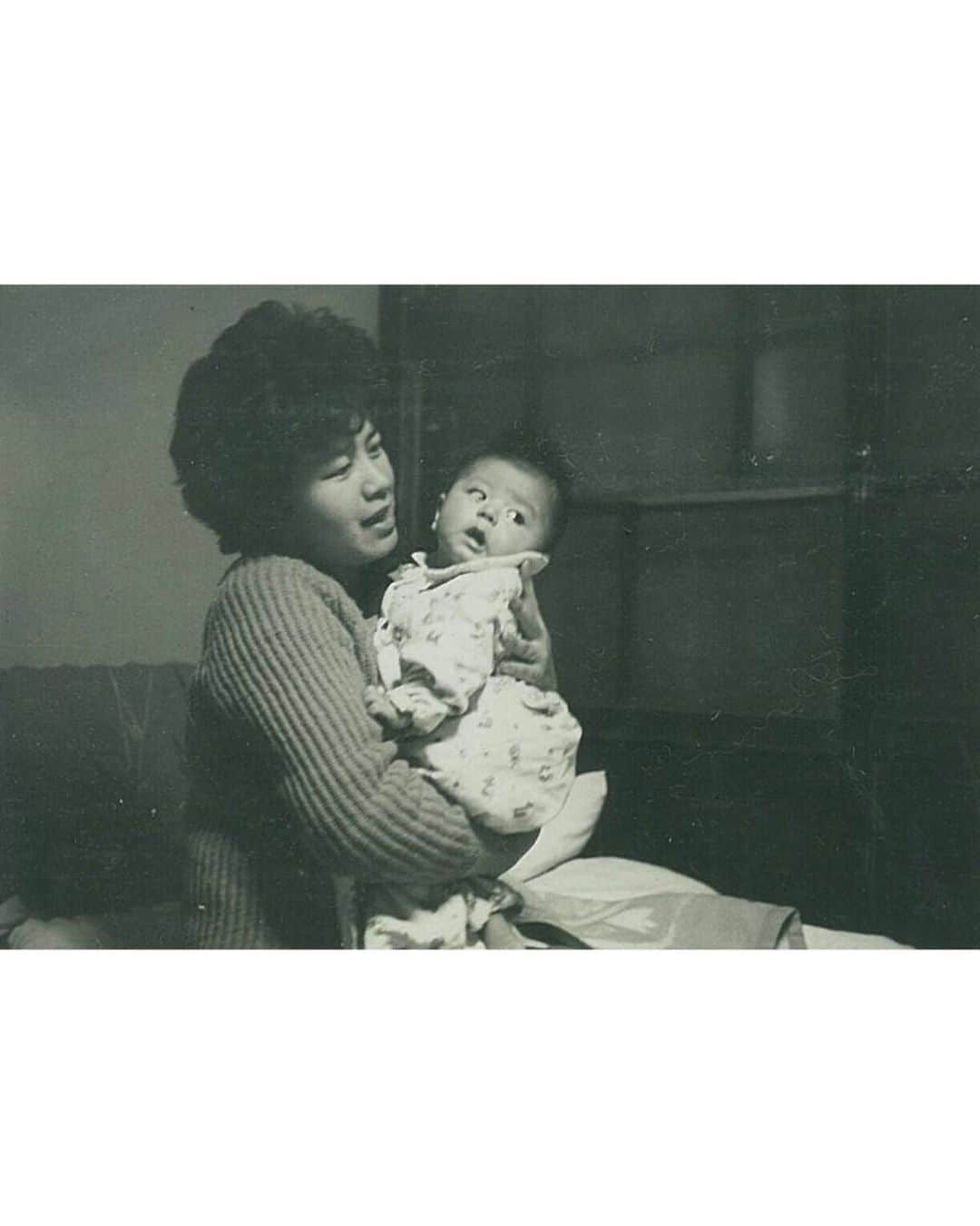 宙也さんのインスタグラム写真 - (宙也Instagram)「命日。お母さん。産んでくれてありがとう。」1月5日 12時11分 - chuya_aquarius