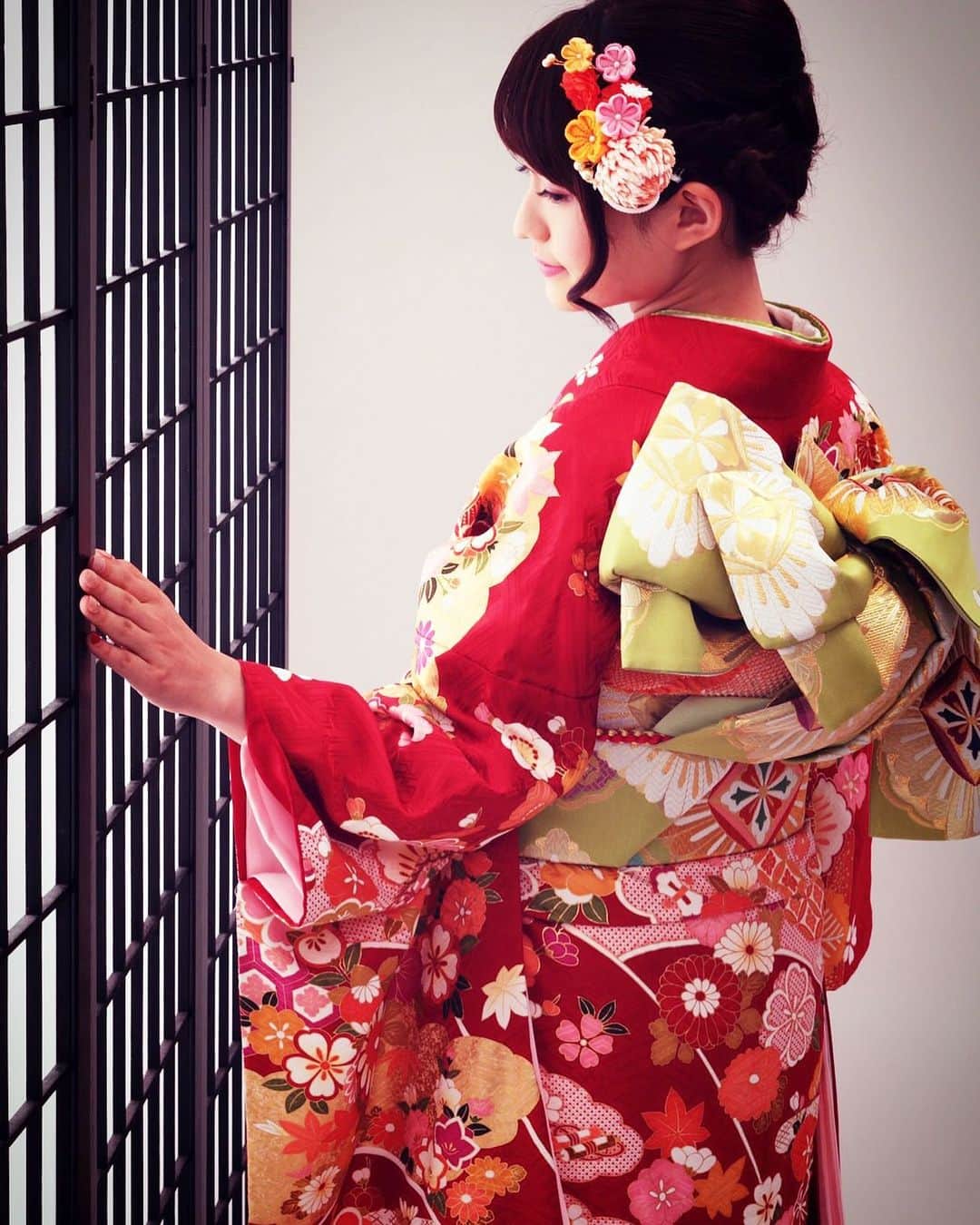 篠原梨菜さんのインスタグラム：「#篠原梨菜 @shinorinatbs #新年 #2023 #TBSアナウンサー #セントフォース #元sprout #振袖 #kimono #furisode」