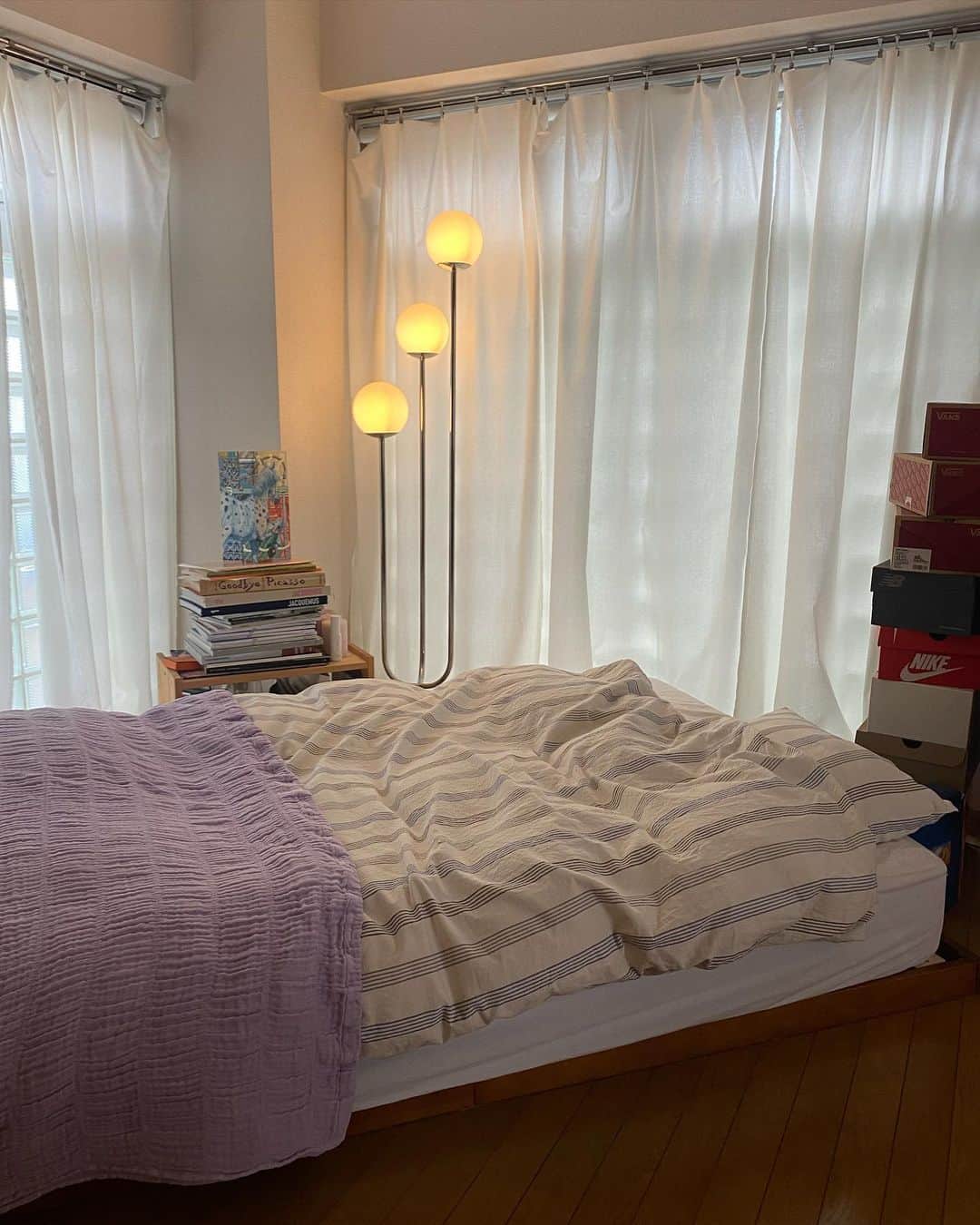 生野優子のインスタグラム：「🛌💜」