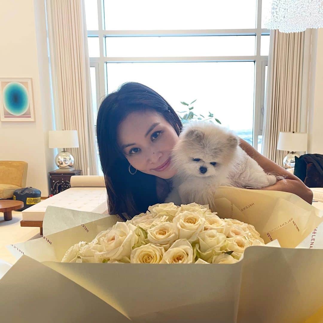 のインスタグラム：「GABRIELA  HEARST Thank u🤍🤍🤍 @gabrielahearst  #AD #가브리엘라허스트  #gabrielahearst」