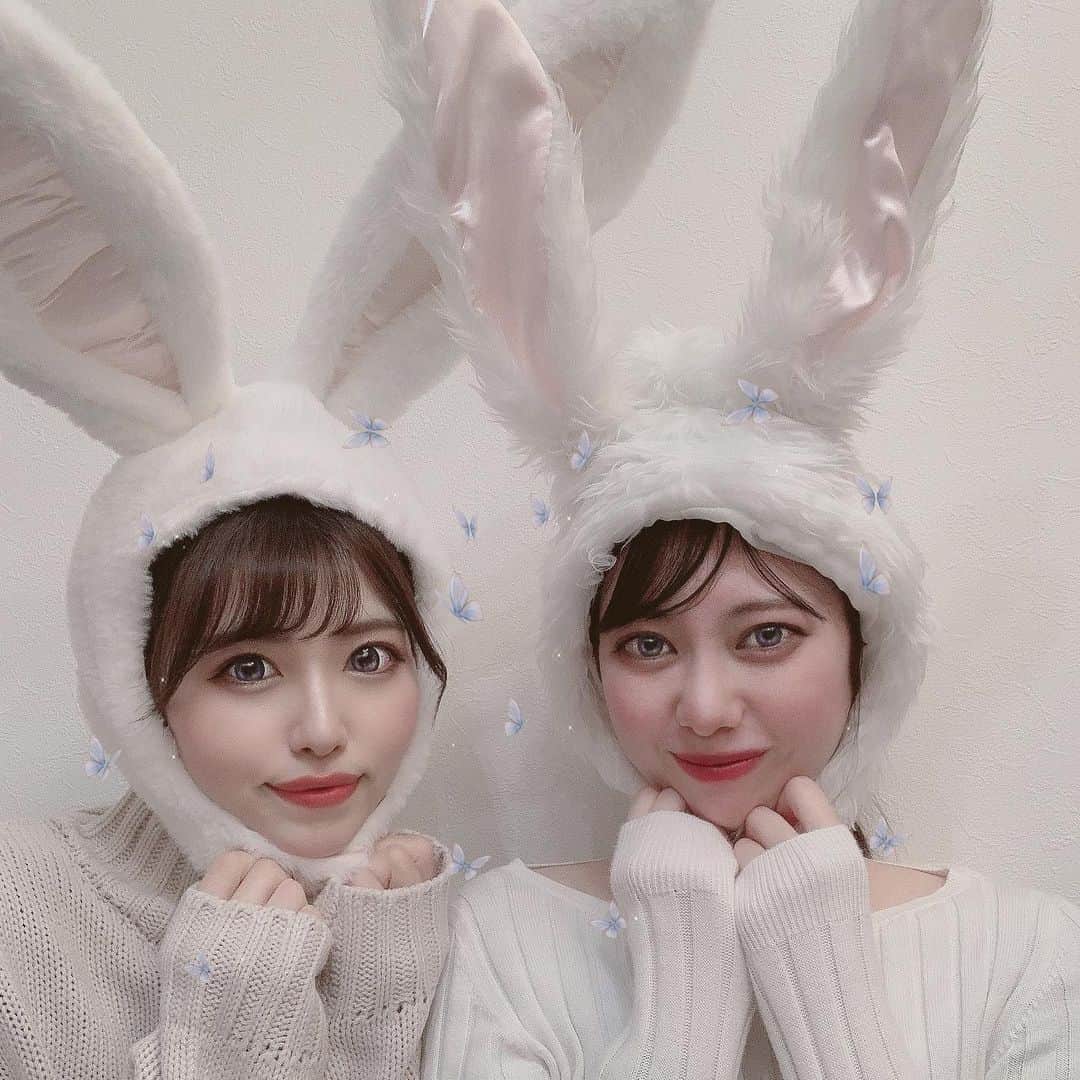 のインスタグラム：「*** - ̗̀ 𝙷𝚊𝚙𝚙𝚢 𝙽𝚎𝚠 𝚈𝚎𝚊𝚛 ̖́- * 皆さま今年もよろしくお願いします🐇⸒⸒〰︎‪‪♡ * * * #撮影 #ヘアアレンジ #ヘアスタイル #韓国ファッション #シースルーバング #ぱっつん前髪 #フリーモデル #撮影モデル #サロンモデル #サロンモデル名古屋 #ワンホン #ゆるふわ巻き #淡色女子 #ヘアカラー #浮遊感 #美容室 #サロモ #韓国風ヘア #名古屋サロンモデル #自然光 #インフルエンサー #透明感 #ヘアカタログ #サロンスタイル #名古屋サロモ #韓国ヘア #ままコーデ #ロングヘア #くびれ巻き #プチプラコーデ」