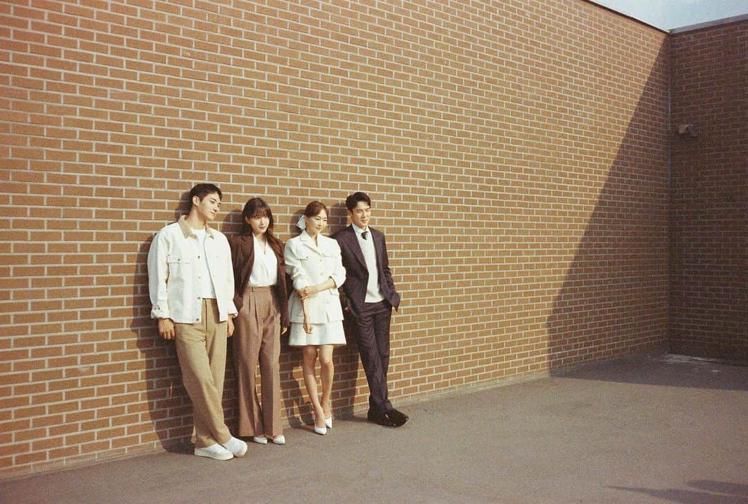 ユ・ヨンソクのインスタグラム：「#사랑의이해」