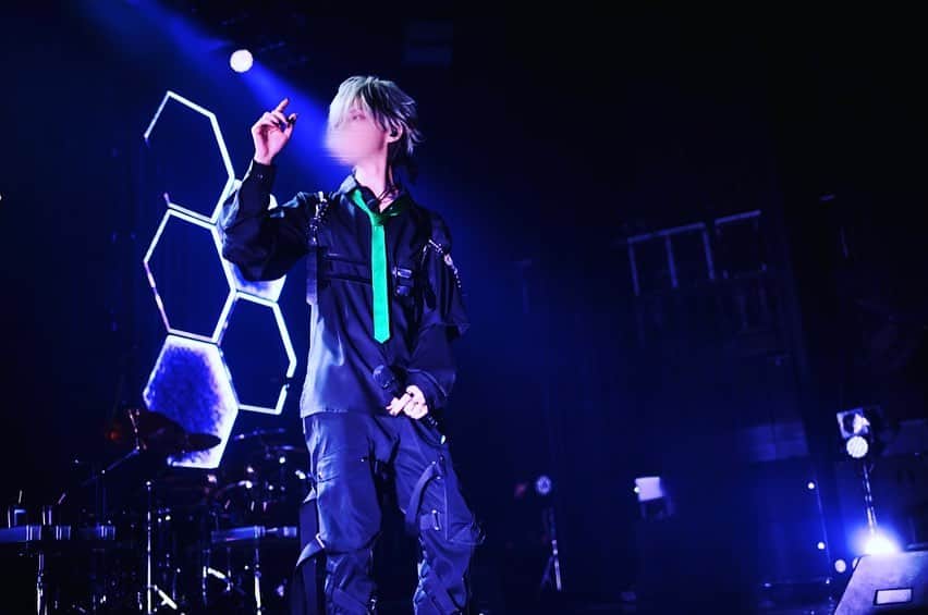 のインスタグラム：「1st LIVE TOUR Zepp Fukuoka」