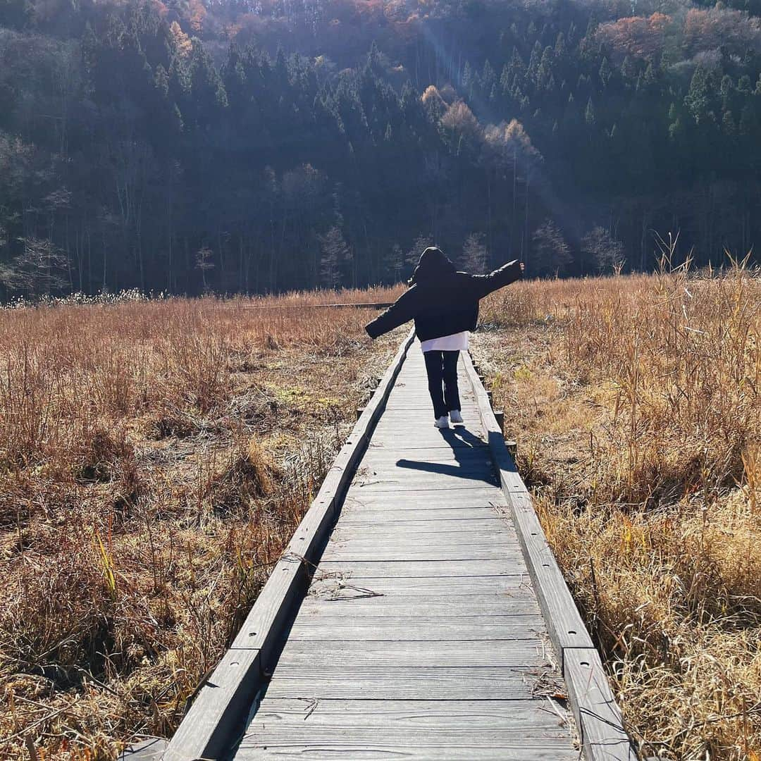 福山あさきさんのインスタグラム写真 - (福山あさきInstagram)「長野の白馬村行ったときに寄ったドウカク山✨️  人いなくて走り回った≡( ⊂ ˆωˆ )⊃  この間行った時はシーズンオフで観光地閉まっちゃってたから、また再チャレンジしたいな❄  #長野 #長野県 #白馬村 #旅行 #trip #travel #旅 #japan #traveler #トラベラー #日本 #冬 #fashion #winter #ootd #girl」1月5日 21時48分 - fukuyama_asaki