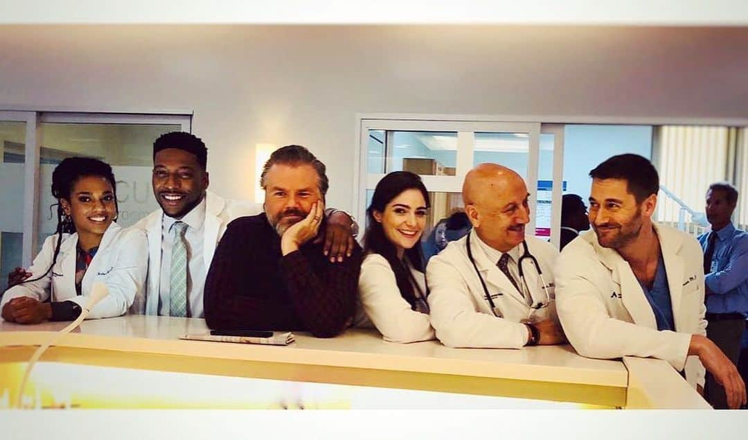 ライアン・エゴールドさんのインスタグラム写真 - (ライアン・エゴールドInstagram)「@nbcnewamsterdam is now streaming on @netflix 🤘🙏🫶」1月6日 3時03分 - ryaneggold