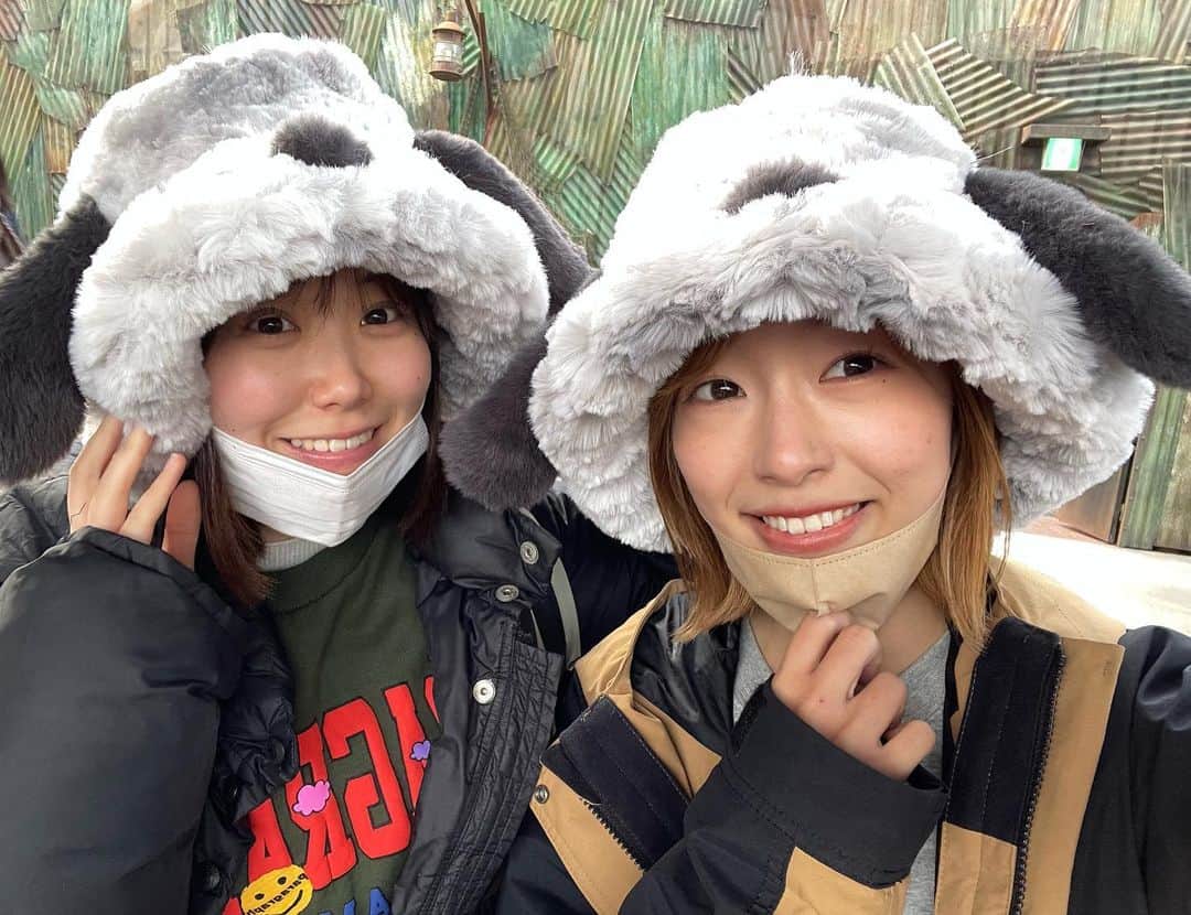 のインスタグラム：「昨日のストーリーに反応たくさんきててびっくり！！久しぶりのまんげつでした！もう何年の仲なのでしょう、、ずっと仲良くしてくれてありがとう😊昔の写真を添えて！#ゆにば」
