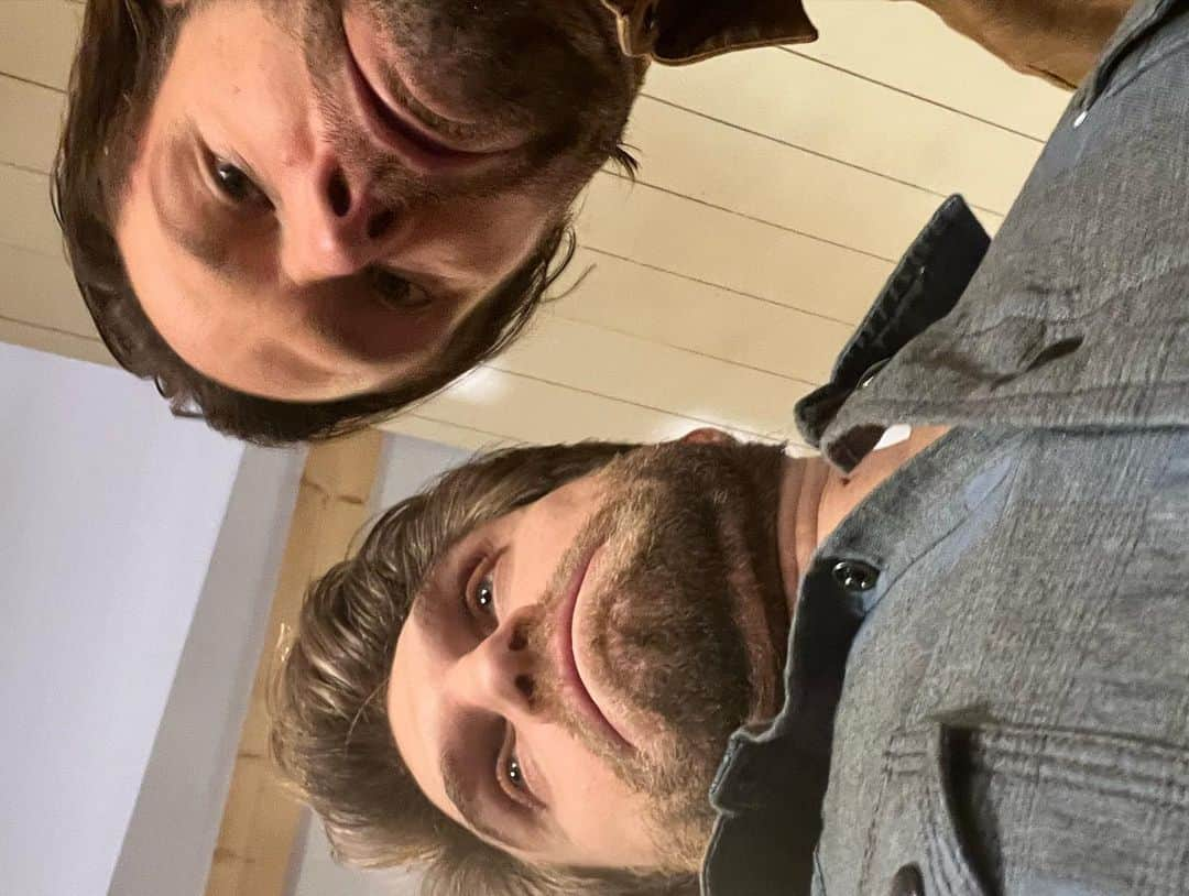 ジャレッド・パダレッキさんのインスタグラム写真 - (ジャレッド・パダレッキInstagram)「Come see big bro @jaredpadalecki and I in Vegas @creationent weekend of Jan 15! excited to see our amazing #walkerfamily (don’t swipe to the end)」1月6日 8時47分 - jaredpadalecki