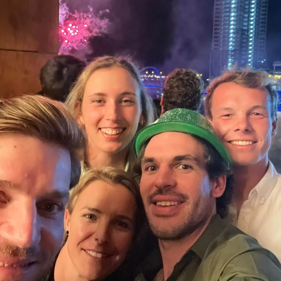 アリソン・バン・アイトバンクさんのインスタグラム写真 - (アリソン・バン・アイトバンクInstagram)「Thank you @unitedcuptennis for the great experience! We tried as a team, we failed but we will come back stronger! Thank you  team Belgium 🇧🇪 always an honor to play for 🇧🇪」1月6日 8時47分 - alison_van_uytvanck