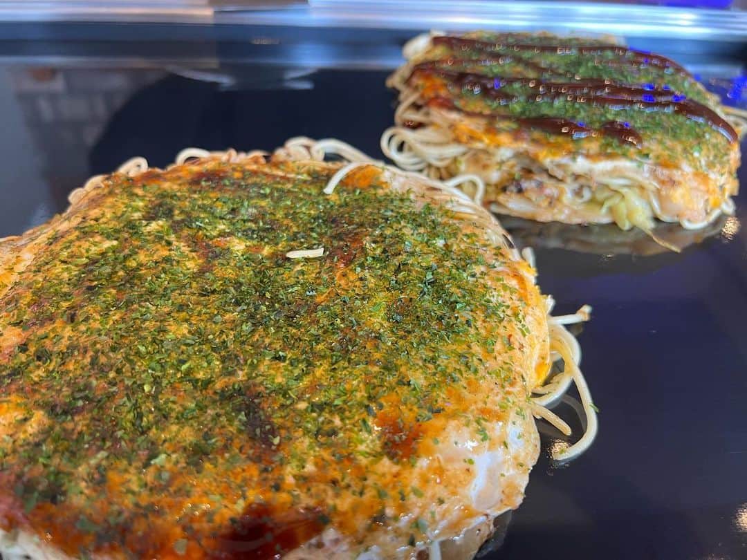 森脇和成のインスタグラム：「地元帰ったら一回は食べる。 #お好み焼き #広島」
