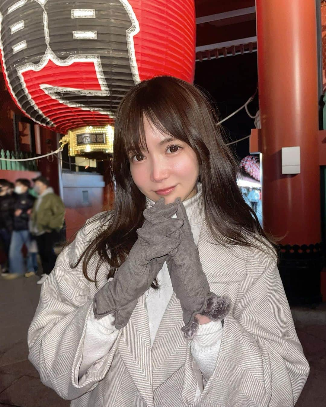 高森ゆなさんのインスタグラム写真 - (高森ゆなInstagram)「*⋆⸜♡𝙷𝙰𝙿𝙿𝚈 𝙽𝙴𝚆 𝚈𝙴𝙰𝚁♡⸝⋆*. . .  #浅草 #浅草寺 #浅草寺雷門 #OL  #グラビア #グラビアアイドル  #アイドル  #grl #model #portrait  #japanesegirl #fashion #fashionphotography #asiangirls  #sexy #likes4like #likesforlike #rinda #かわいい #六本木 #ファインダー越しの私の世界  #撮影会 #撮影会モデル #写真好きな人と繋がりたい #カメラ好きな人と繋がりたい #被写体 #被写体モデル #셀카 #좋아요반사  #뷰티」1月6日 12時11分 - yuna_takamori