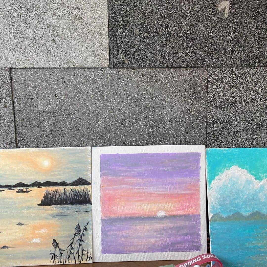 艾芊芊さんのインスタグラム写真 - (艾芊芊Instagram)「还是想买新的油画棒,颜色完全不够用🥲#油絵作品 #油絵」1月6日 12時29分 - iceykoko