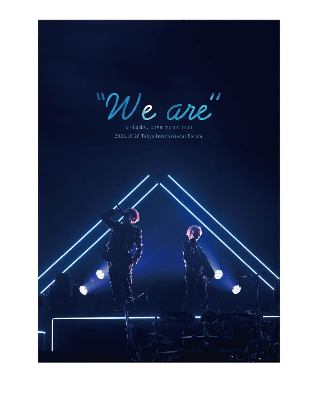 w-inds.さんのインスタグラム写真 - (w-inds.Instagram)「『w-inds. LIVE TOUR 2022 "We are"』 2023年3月1日（水）発売  Special Box盤予約受付期間：2023年1月5日（木）18:00〜2023年1月28日（土）23:59  ・Special Box盤 [Blu-ray+PHOTOBOOK] SCXP-00140 / 税込9,900円  ・Special Box盤 [DVD+PHOTOBOOK] SCBP-00071 / 税込8,800円  ・通常盤 [Blu-ray] PCXP-50943 / 税込7,700円  ・通常盤 [DVD] PCBP-55593 / 税込6,600円  収録内容 Blu-ray/DVD [収録楽曲] 01. In Love With The Music 02. Strip 03. EXIT 04. Dirty Talk 05. DoU (20XX version) 06. YES or NO 07. Say so long 08. If I said I loved you 09. Make you mine 10. Sexy Girl 11. In your warmth 12. Little 13. 1 3 4 14. 夏空の恋の詩 15. Show Me Your Love 16. With You 17. We Gotta Go 18. ブギウギ66 19. NEW PARADISE 20. Long Road EN1. Forever Memories EN2. Beautiful Now +特典映像 ※収録内容は変更になる場合がございます。 ※価格、収録内容共に予告なく変更する事が御座います。  ・法人別特典 ※特典は先着の付与となりますので、なくなり次第終了となります。予めご了承ください。 ※一部店舗に取扱いのない店舗がございますので、ご予約・ご購入時にご確認ください。 ※ECサイトでご予約の場合、特典付き商品をご希望の場合は必ず特典付きカートからご注文下さい。 ※予約購入先着特典は初回限定盤、通常盤のみ付与されます。Special Box盤は付与対象外となります。予めご了承下さい。  L判ビジュアルシート3枚セット（ソロ2枚＋集合1枚／合計3枚組） ・Amazon.co.jp：L判ビジュアルシート3枚セット Type-A ・タワーレコードおよびTOWERmini全店、タワーレコードオンライン：L判ビジュアルシート3枚セット Type-B ・楽天ブックス：L判ビジュアルシート3枚セット Type-C ・ポニーキャニオンショッピングクラブ、PONYCANYON SHOP、魔法集市：L判ビジュアルシート3枚セット Type-D  #w_inds #LIVETOUR2022_Weare」1月6日 12時31分 - w_indsofficial