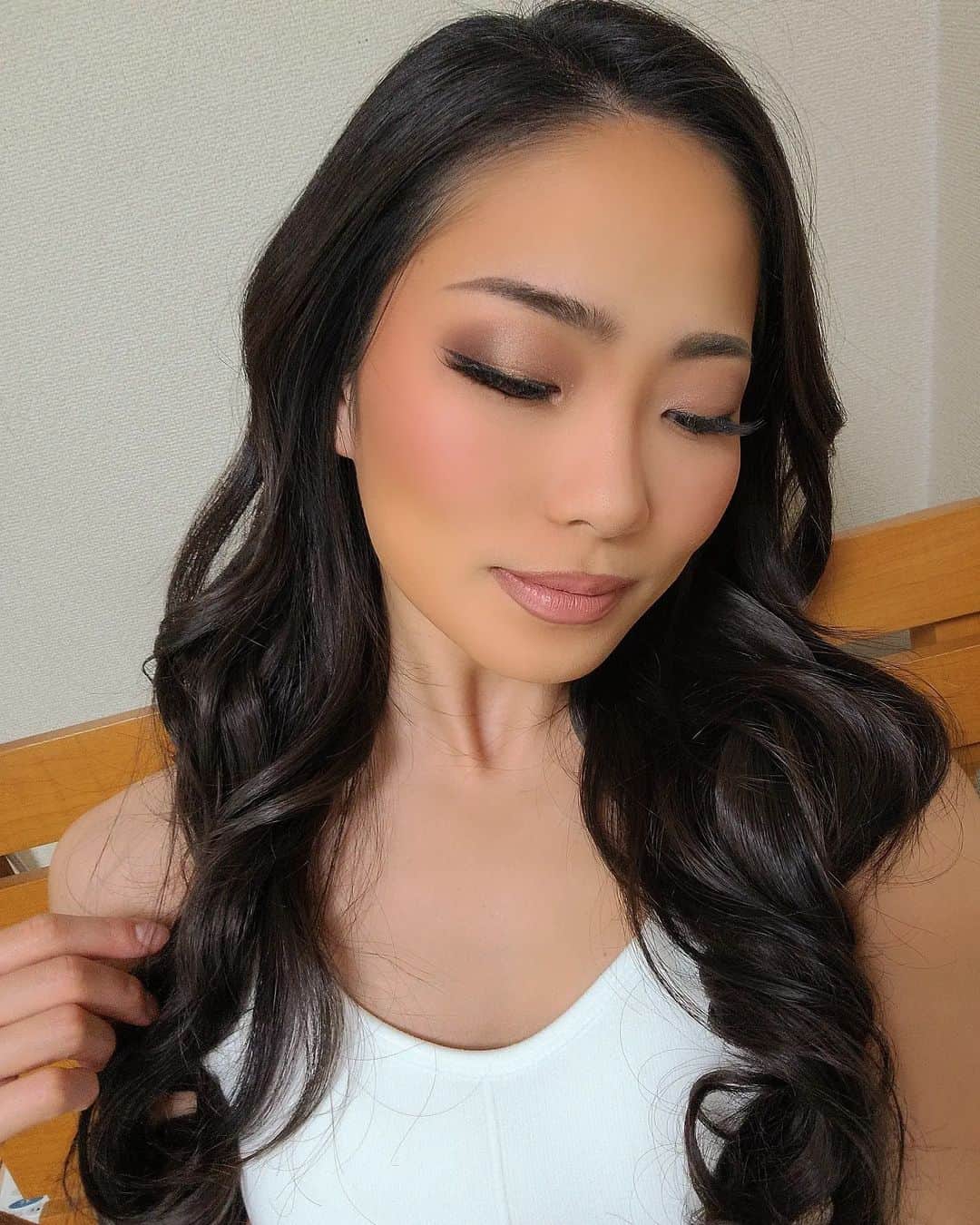 永吉令奈のインスタグラム：「.  2023🎍🎆 Self makeup💄」