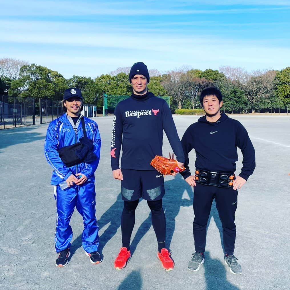 国吉佑樹のインスタグラム：「異種合同自主トレ。🏌️‍♂️🥁⚾️  プロゴルファー⛳️🏌️‍♂️ 北川祐生さん @ykykyuki.k   プロドラマー🥁 柴田昌輝さん @luckykilimanjaro  @shibachan06   3日間だけでしたが、それぞれの競技、種目の事を聞きながらとても勉強になりました。 ありがとうございました😊。  今年一年、それぞれの舞台で頑張ってまた再開しましょう‼️ #自主トレ  #異業種 #とても刺激になりました  #ゴルフ #バンド #野球 #ありがとうございました #筋肉痛確定 🔥🔥🔥 #9244 #国吉佑樹」