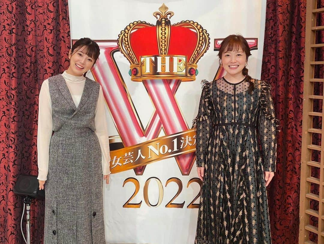 黒田みゆさんのインスタグラム写真 - (黒田みゆInstagram)「去年のことですが… The W2022🦋取材をさせていただいたり、楽屋の中継をしたり、イベントにも参加させていただいたり… 幸せな時間でした☺️  そして本当に本当に僭越ながら… 6代目女王の#天才ピアニスト さんについて、そして携わった半年間を振り返って、記事を書かせて頂きました。 ストーリーのリンクもしくはプロフィール欄から、ぜひ読んで頂ければ嬉しいです👩  #昨日はさっそく #劇場初め #をしてきました」1月6日 15時27分 - _miyu_kuroda