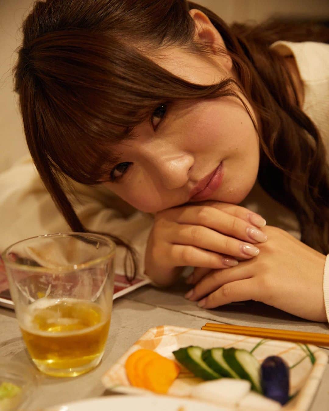 のインスタグラム：「またひとつレベルアップしました🥹(数字的に) 中身もともなってレベルアップしていけるように頑張ります!!  みんなに幸せとワクワクと癒しをいーっぱい届けられる1年にしたい☺️  25歳の原つむぎもよろしくお願いします💛」