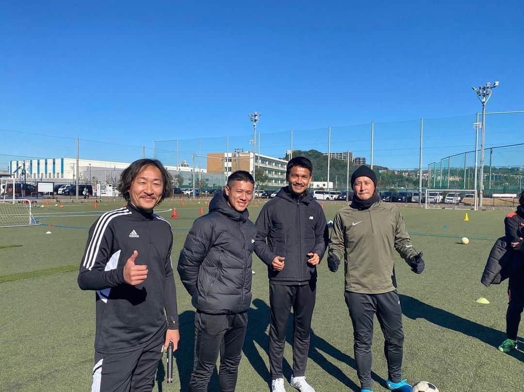 谷口博之さんのインスタグラム写真 - (谷口博之Instagram)「横須賀サッカーフェスティバル1日目⚽️ 毎年楽しみにしている恒例のサッカースクール‼️  子供達もいい刺激を受けてくれたかな^_^  小泉進次郎さんも激励に来てくれました🙏  #横須賀 #サッカースクール」1月6日 18時31分 - hiroyukitaniguchi29