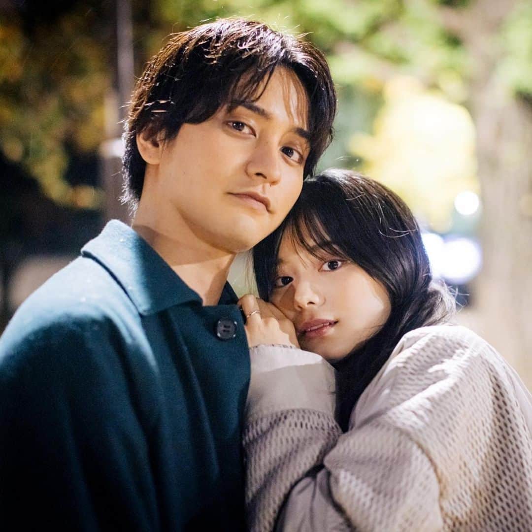 紺野彩夏のインスタグラム：「私たち結婚しました 最終回、ありがとうございました☺︎ 泣きすぎました🥺 シーズンを通して、こんなにたくさんの方に応援していただけて、とっても嬉しかったです☺︎ 最後は私たちらしい写真たちで締めくくりたいと思います、  利樹のおかげで、短い結婚生活ではあったけど、楽しく、ずっと笑顔で過ごせました☺︎ たくさん話して、いっぱい遊んで、いっぱい食べて、とっても濃い時間をありがとう いつも天然で、親父ギャグが好きで、でも、周りにいる人をぱっと明るくできて、自分が苦手なことに進んで挑戦する利樹が本当にすごいなって思ってたよ！ 年下なのに、いつも生意気でごめんね笑 いつも何点？って聞いてくれるけど、最後まで変わらず100点でした🙆‍♀️ 私たちらしく、最後の最後まで過ごせて本当に良かった！ 本当に本当に、ありがとう☺︎ またいつか🙆‍♀️  そして、今までの未公開もプレミアム限定で上がるみたいなので、そちらもぜひ🫶  @toshi.aya_watakon」
