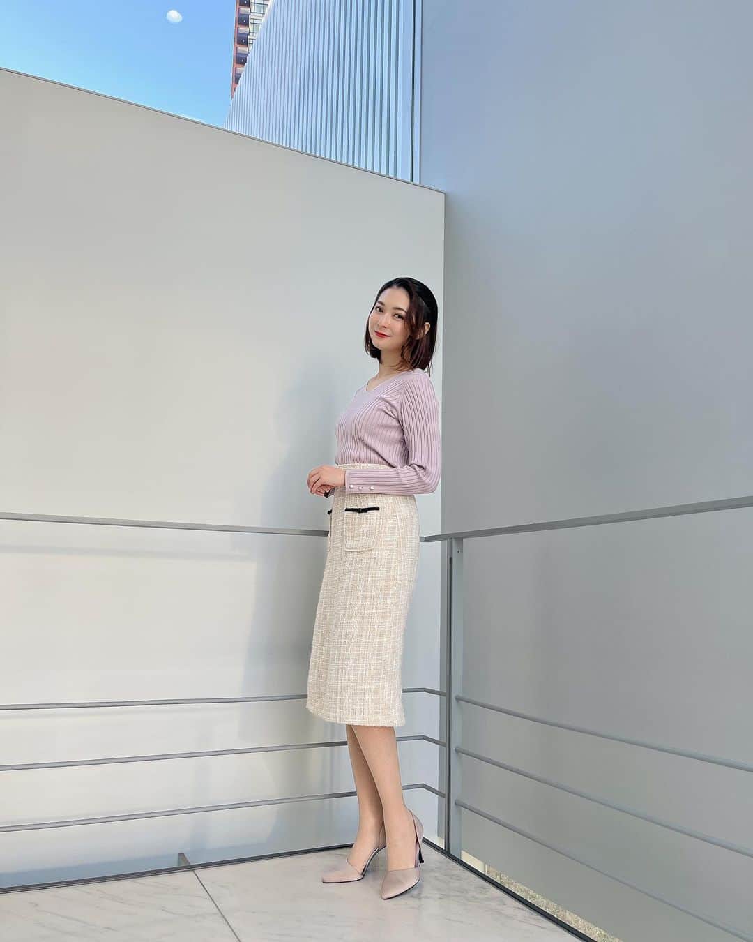 住田紗里のインスタグラム：「昨日のグッド！モーニングの衣装です。 明日の週刊ニュースリーダーはお休みです。  トップス・スカート tocco closet (@tocco_closet)  #グッドモーニング#衣装#toccocloset#テレビ朝日#テレ朝#テレビ朝日アナウンサー#アナウンサー#住田紗里」