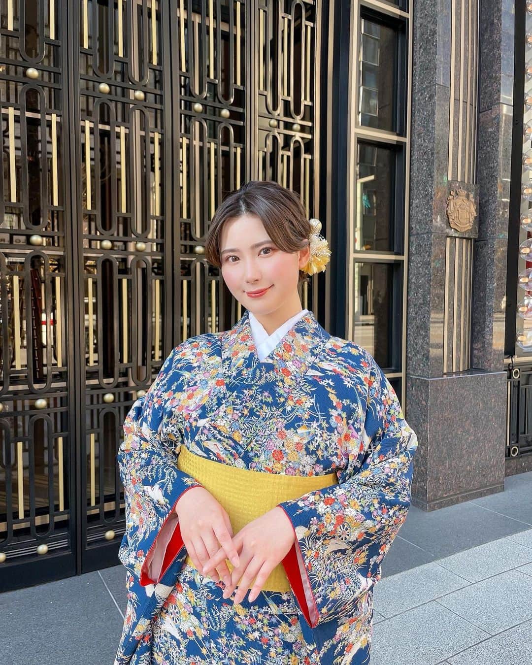のインスタグラム：「⁡ 和装のときの写真😌 最後の一枚は うさぎ加工してみた🐇🎍 ⁡ #卯年  #お正月  #着物  #和装」