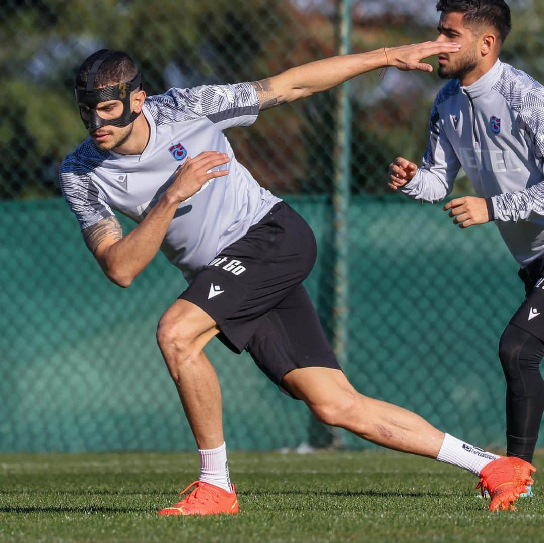 マルク・バルトラさんのインスタグラム写真 - (マルク・バルトラInstagram)「🔋⚽️🧠   #workworkwork #nevergiveup @trabzonspor」1月7日 0時08分 - marcbartra