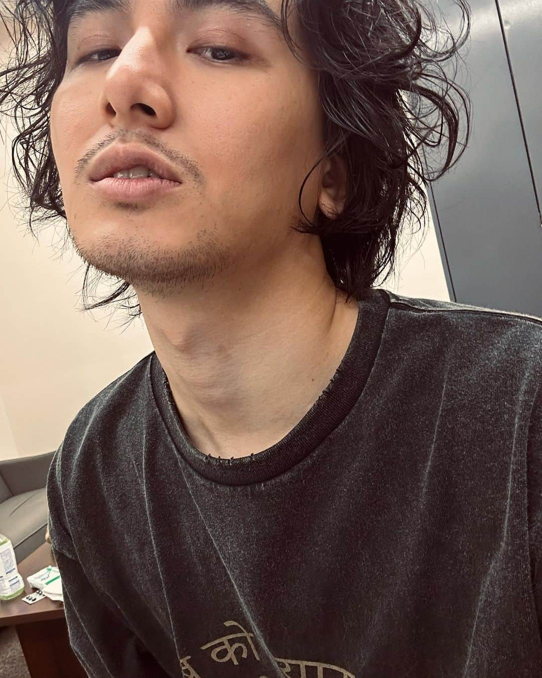 藤井風さんのインスタグラム写真 - (藤井風Instagram)「why am I so cute」1月7日 2時37分 - fujiikaze