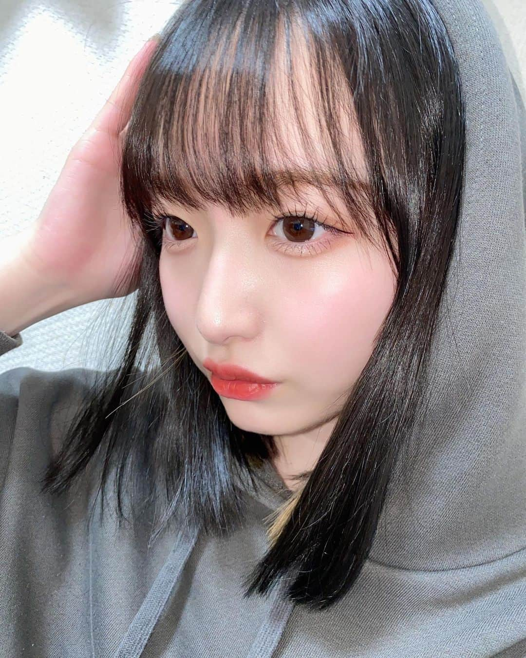 内田珠鈴のインスタグラム：「今年はかわいいパーカーいっぱい探す予定😳🤍」