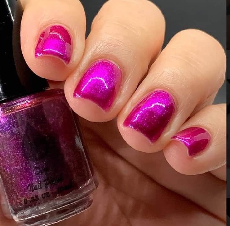 Nail Designsさんのインスタグラム写真 - (Nail DesignsInstagram)「Check out @dewnailpolish Jan contribution to @polishpickup shop!! . Sales Date: Jan 6th-9th . Theme: Greek Mythology  . Polish Name: Fountain of Youth  . A burgundy polish with color shifting magnetic pigment. Shifts from green-purple-blue . Price: $12.50 . Product Size: 10mL . Available: 150」1月7日 10時24分 - nailartfeature